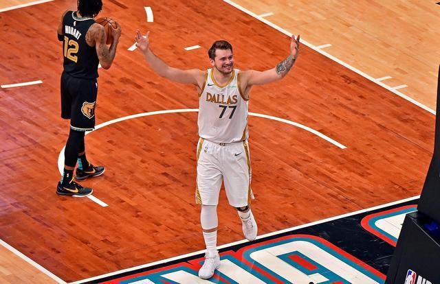 加拿大篮球联赛季后赛席位激烈争夺的简单介绍 加拿大篮球联赛季后赛席位激烈争夺的简单介绍