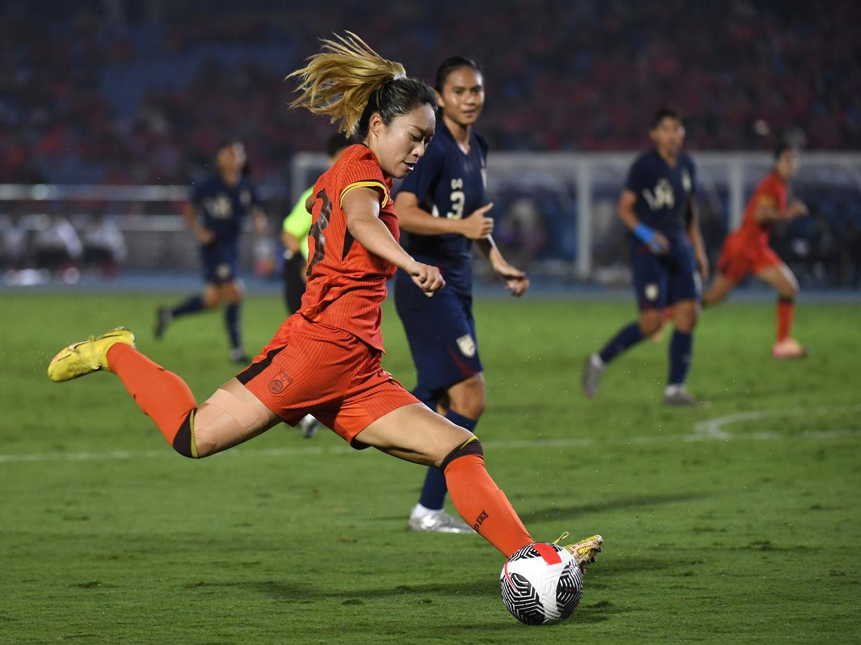 开云体育APP下载-亚洲女足风采依旧，赛场上绽放