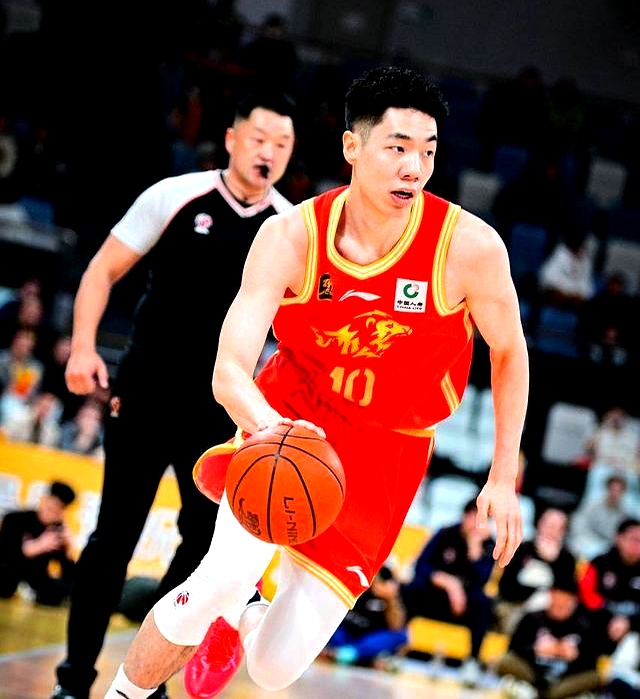 开云体育中国-猛龙主场力克奇才，继续领跑东部的简单介绍