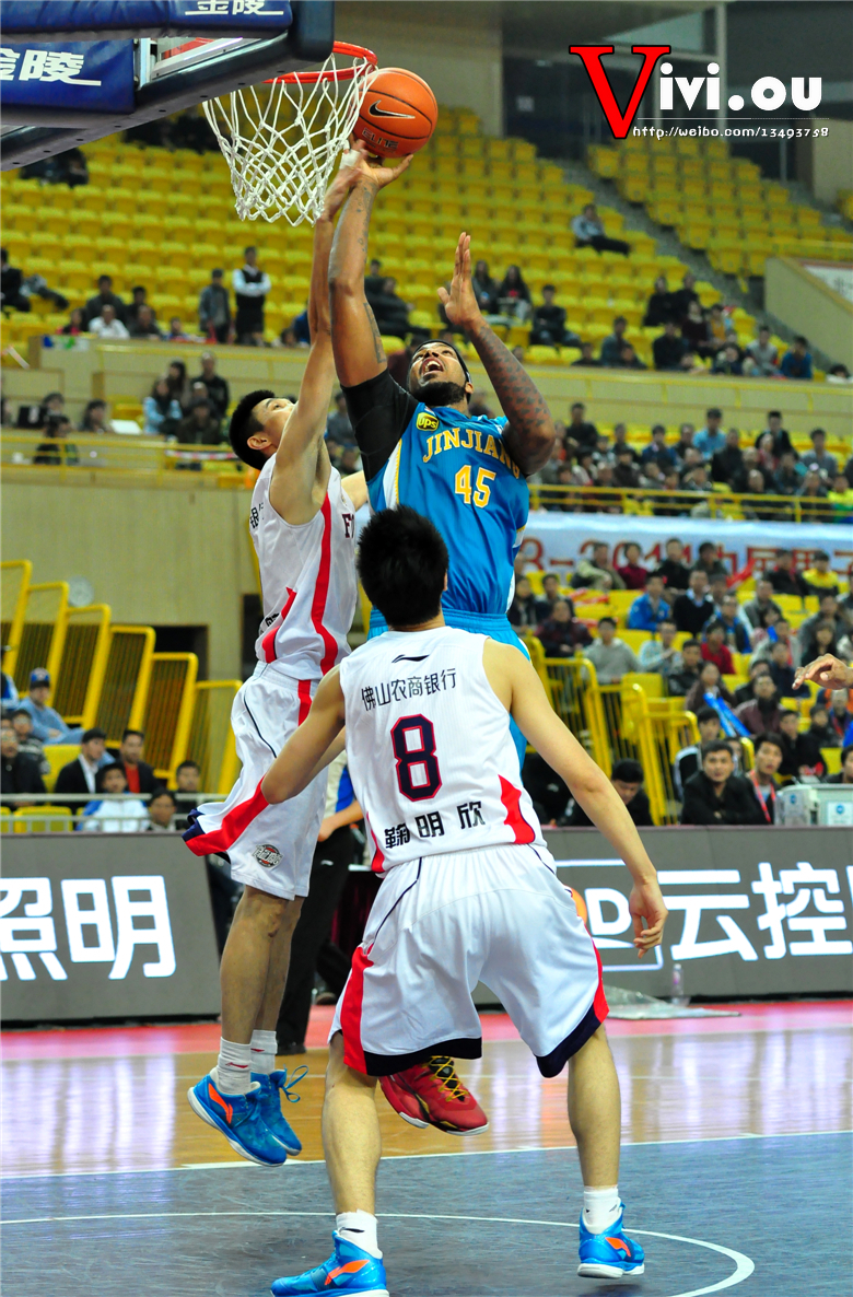 开云体育app-建业主场收获胜利，球队士气大增