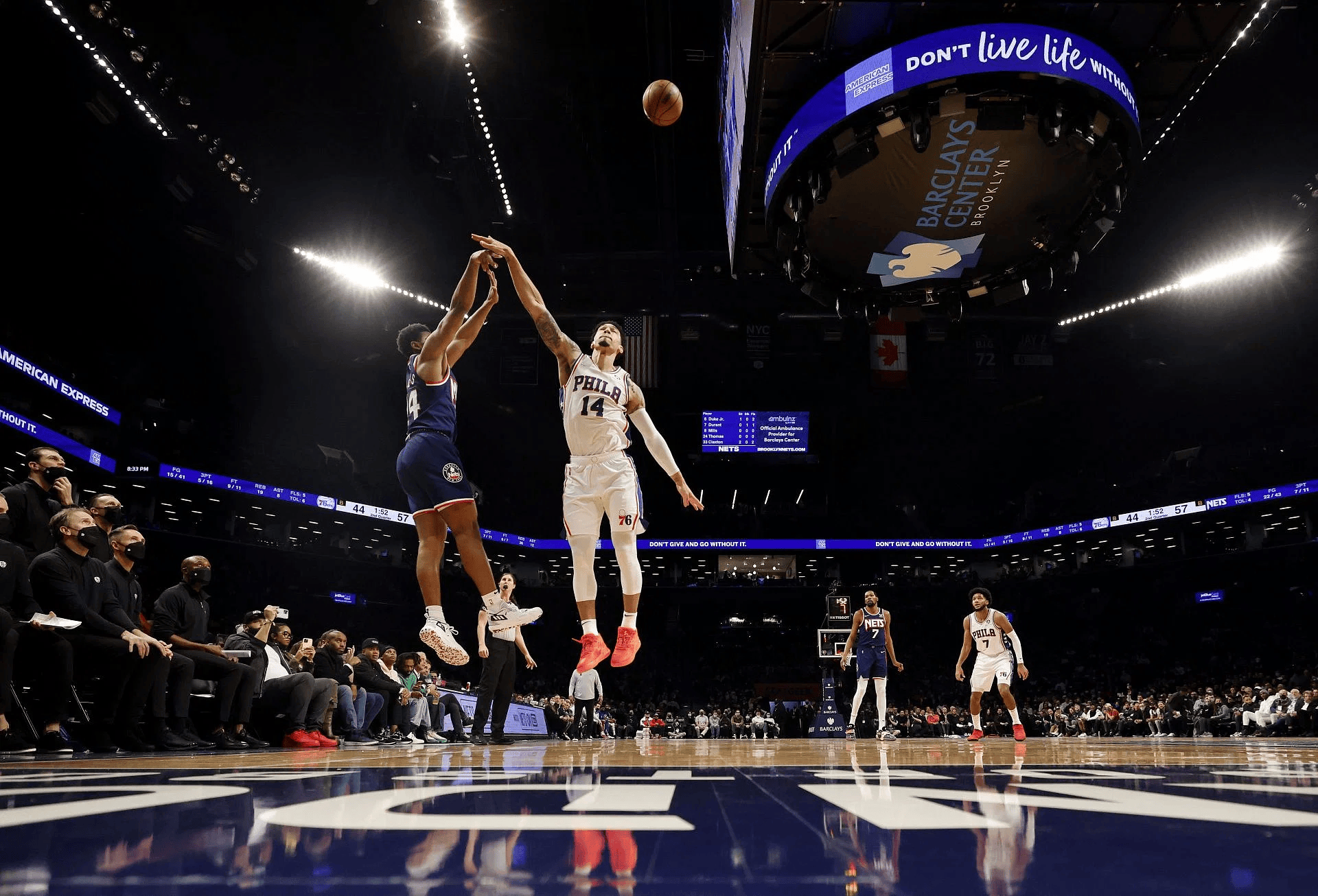 开云体育app-DFM轻取SHR，CoreJJ单局斩获MVP强强对话2025世界赛，留下经典瞬间