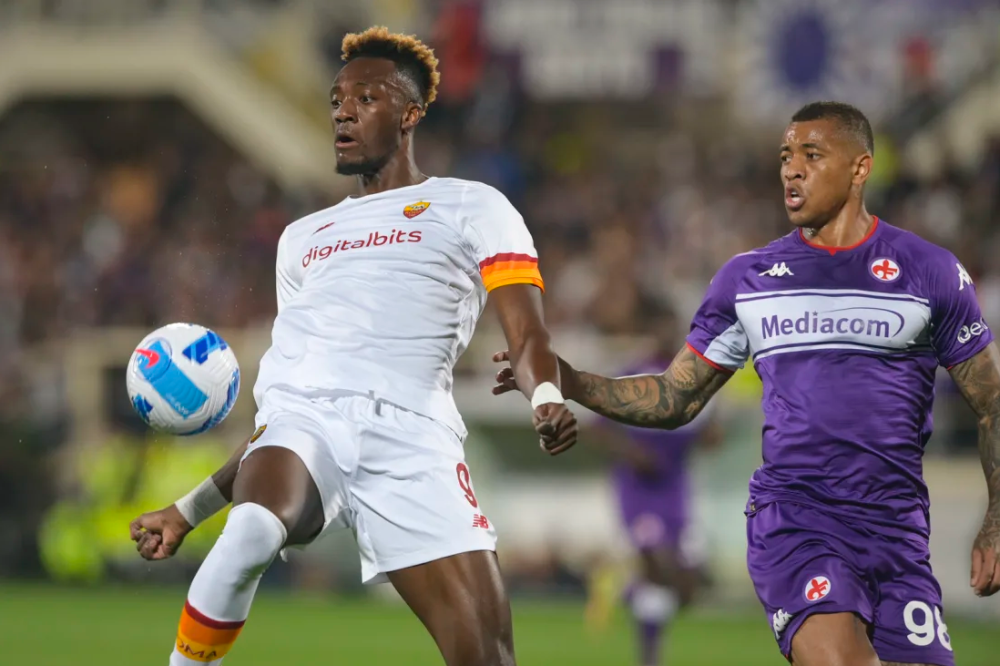 开云体育官网-包含佛罗伦萨客场逆转胜利，赢得关键三分的词条