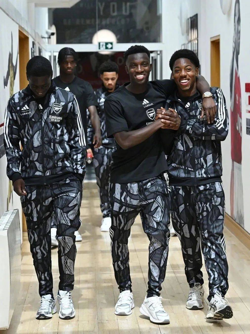 阿森纳新赛季争取联赛前四全力备战